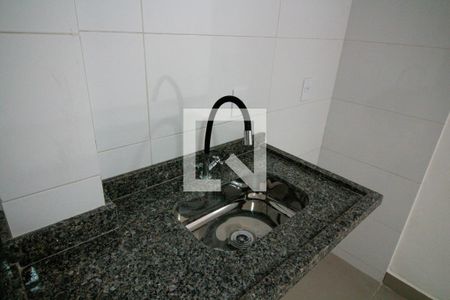 Cozinha de kitnet/studio para alugar com 1 quarto, 24m² em Penha de França, São Paulo