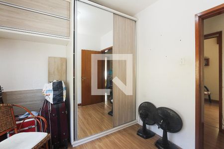 Quarto 3 de apartamento à venda com 4 quartos, 120m² em Passo da Areia, Porto Alegre