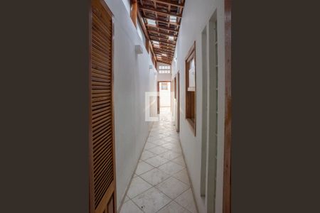 Corredor de casa à venda com 3 quartos, 180m² em Pompeia, São Paulo