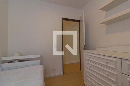 Quarto 1 de apartamento para alugar com 2 quartos, 65m² em Centro, Curitiba
