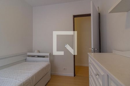 Quarto 1 de apartamento para alugar com 2 quartos, 65m² em Centro, Curitiba