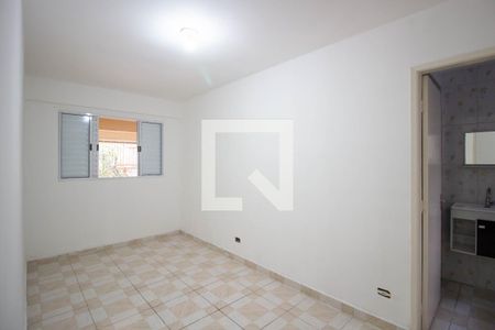 Suíte de casa de condomínio para alugar com 2 quartos, 125m² em Vila Carmosina, São Paulo