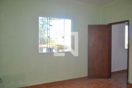 Sala de casa para alugar com 1 quarto, 80m² em Santo Antonio da Prata, Belford Roxo