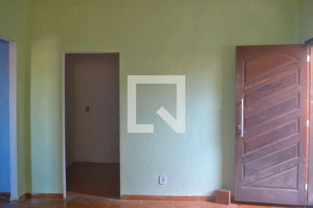 Sala de casa para alugar com 1 quarto, 80m² em Santo Antonio da Prata, Belford Roxo