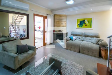 Sala de casa à venda com 4 quartos, 300m² em Medianeira, Porto Alegre