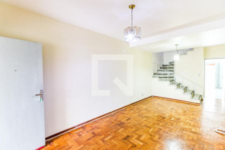 Sala de casa para alugar com 2 quartos, 140m² em Chácara Santo Antônio (zona Sul), São Paulo