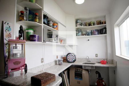 Sala de TV de casa de condomínio para alugar com 3 quartos, 420m² em Jardim Residencial Giverny, Sorocaba