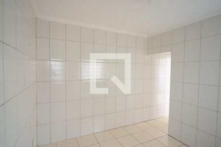 Cozinha de casa para alugar com 1 quarto, 50m² em Parque Sao Rafael, São Paulo