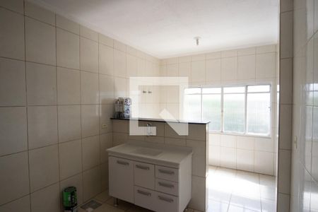 Cozinha de casa para alugar com 2 quartos, 70m² em Parque Sao Rafael, São Paulo