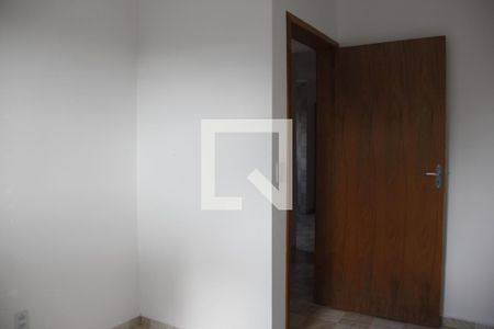 Quarto 2 de apartamento para alugar com 2 quartos, 55m² em Jardim Quaresmeira, Suzano