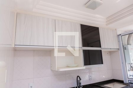 Cozinha de apartamento para alugar com 2 quartos, 45m² em Jardim São Francisco (zona Leste), São Paulo