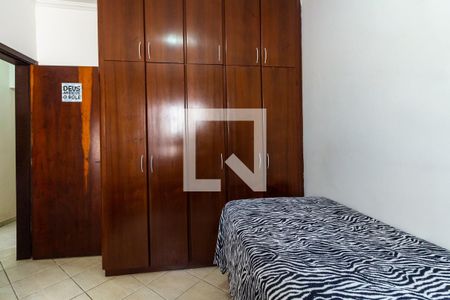 Quarto 2 de casa à venda com 3 quartos, 186m² em Caxingui, São Paulo