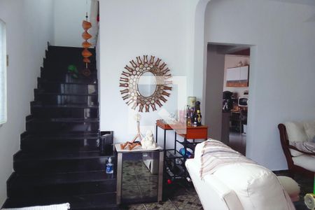 Sala de casa à venda com 3 quartos, 600m² em Quintino Bocaiuva, Rio de Janeiro