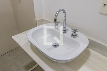 Detalhe do Banheiro Social de apartamento à venda com 2 quartos, 62m² em Melville Empresarial Ii, Barueri