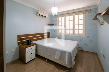 Quarto 2 de casa de condomínio à venda com 4 quartos, 250m² em Vila Conceição, Porto Alegre