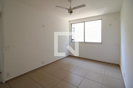 Quarto 01 de apartamento para alugar com 2 quartos, 80m² em Freguesia (jacarepaguá), Rio de Janeiro