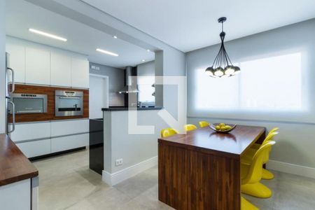 Apartamento à venda com 3 quartos, 156m² em Jardim Londrina, São Paulo