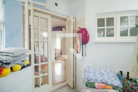 Casa à venda com 360m², 3 quartos e 4 vagas Casa à venda com 360m², 3 quartos e 4 vagasQuarto 3