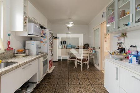 Cozinha e Área de Serviço de casa à venda com 3 quartos, 360m² em Santana, Porto Alegre