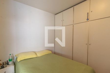 Casa à venda com 360m², 3 quartos e 4 vagas Casa à venda com 360m², 3 quartos e 4 vagasQuarto 2