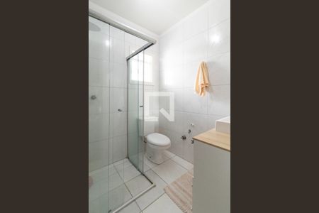 Casa à venda com 360m², 3 quartos e 4 vagas Casa à venda com 360m², 3 quartos e 4 vagasBanheiro Social