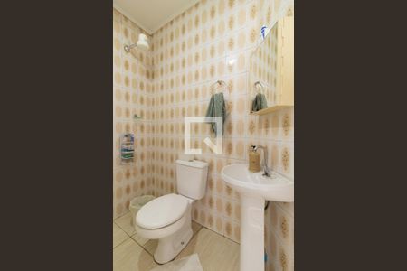 Casa à venda com 360m², 3 quartos e 4 vagas Casa à venda com 360m², 3 quartos e 4 vagasLavabo da Garagem