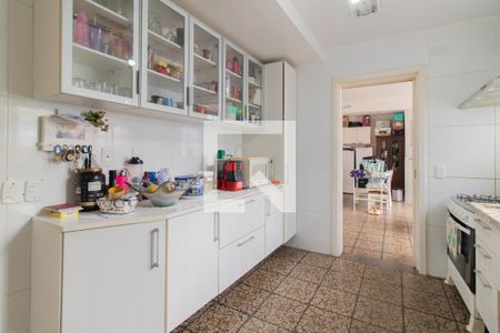 Cozinha e Área de Serviço de casa à venda com 3 quartos, 360m² em Santana, Porto Alegre