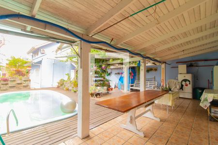 Casa à venda com 360m², 3 quartos e 4 vagas Casa à venda com 360m², 3 quartos e 4 vagasÁrea Externa