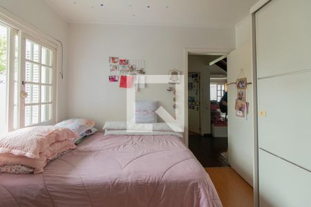 Casa à venda com 360m², 3 quartos e 4 vagas Casa à venda com 360m², 3 quartos e 4 vagasQuarto 3