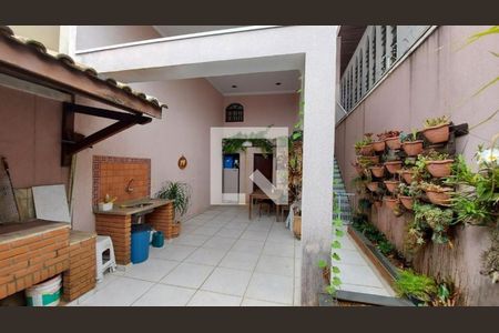 Casa à venda com 3 quartos, 210m² em Jardim Ester, São Paulo