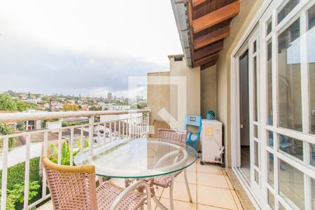 Casa à venda com 370m², 3 quartos e 2 vagas