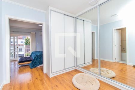 Casa à venda com 370m², 3 quartos e 2 vagas