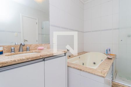 Casa à venda com 370m², 3 quartos e 2 vagas