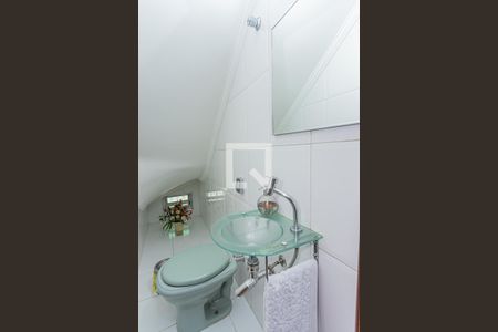 Lavabo de casa para alugar com 3 quartos, 235m² em Vila Pereira Barreto, São Paulo