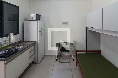 Studio - Quarto / Cozinha de kitnet/studio para alugar com 1 quarto, 15m² em Vila Sao Luis(zona Oeste), São Paulo