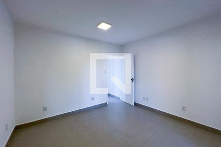 Casa à venda com 150m², 3 quartos e 1 vaga Casa à venda com 150m², 3 quartos e 1 vagaQuarto