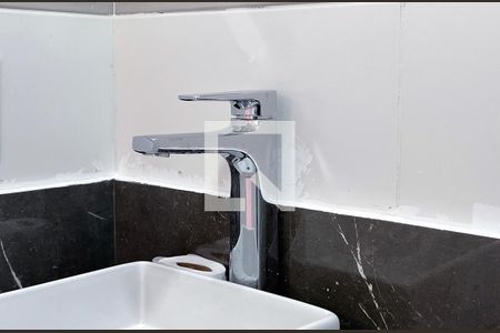 Casa à venda com 150m², 3 quartos e 1 vaga Casa à venda com 150m², 3 quartos e 1 vagaBanheiro