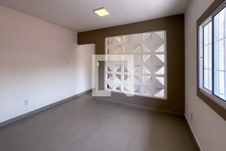 Casa à venda com 150m², 3 quartos e 1 vaga Casa à venda com 150m², 3 quartos e 1 vagaSala Íntima