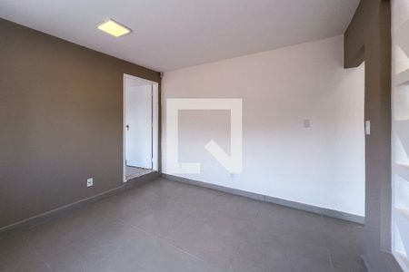 Casa à venda com 150m², 3 quartos e 1 vaga Casa à venda com 150m², 3 quartos e 1 vagaSala Íntima