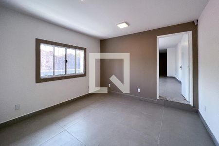 Casa à venda com 150m², 3 quartos e 1 vaga Casa à venda com 150m², 3 quartos e 1 vagaSala Íntima