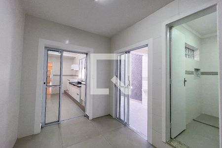 Casa à venda com 150m², 3 quartos e 1 vaga Casa à venda com 150m², 3 quartos e 1 vagaQuarto de Serviço