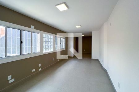 Casa à venda com 150m², 3 quartos e 1 vaga Casa à venda com 150m², 3 quartos e 1 vagaSuíte