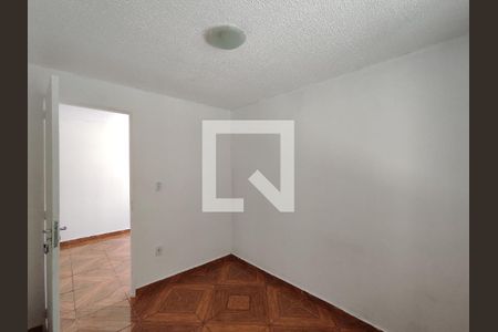 Quarto 2 de apartamento para alugar com 2 quartos, 43m² em Jardim Dayse, Ferraz de Vasconcelos