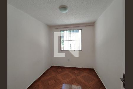 Quarto 2 de apartamento para alugar com 2 quartos, 43m² em Jardim Dayse, Ferraz de Vasconcelos