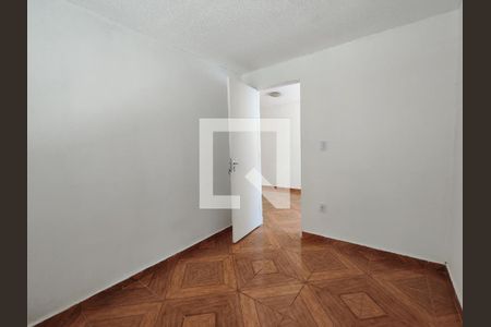 Quarto 2 de apartamento para alugar com 2 quartos, 43m² em Jardim Dayse, Ferraz de Vasconcelos