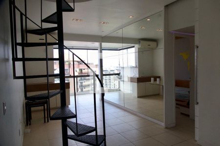 Sala de apartamento à venda com 3 quartos, 195m² em Barra da Tijuca, Rio de Janeiro