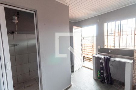 Sala/Cozinha de casa de condomínio para alugar com 1 quarto, 18m² em Parque Boturussu, São Paulo