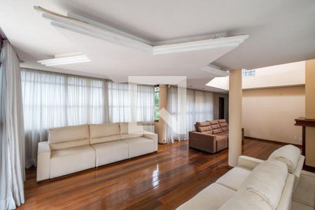Sala de casa à venda com 4 quartos, 574m² em Pedra Redonda, Porto Alegre