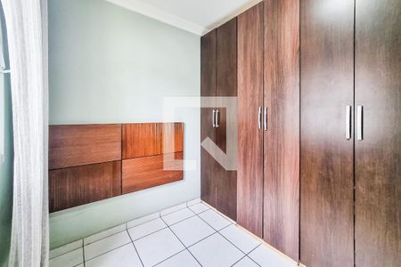 Quarto 1 de apartamento para alugar com 2 quartos, 51m² em São João Batista, Belo Horizonte