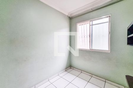 Quarto 2 de apartamento para alugar com 2 quartos, 51m² em São João Batista, Belo Horizonte